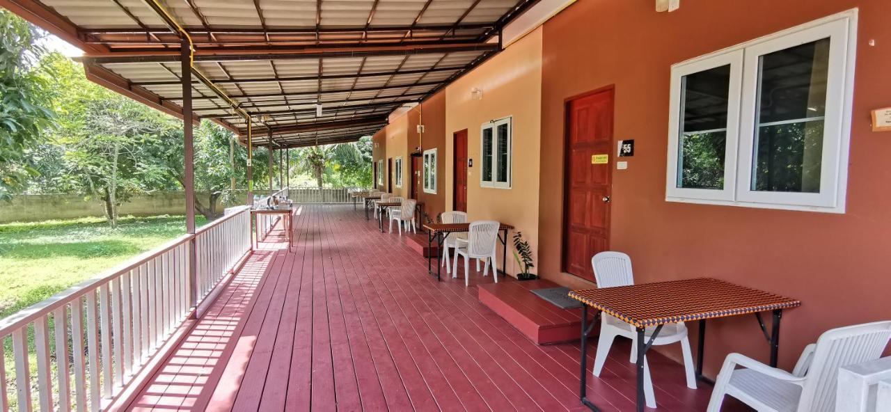 Baan Pordee Homestay Phayayen エクステリア 写真