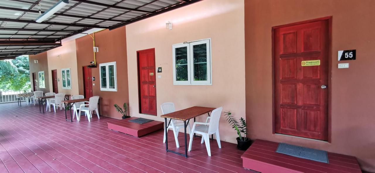 Baan Pordee Homestay Phayayen エクステリア 写真