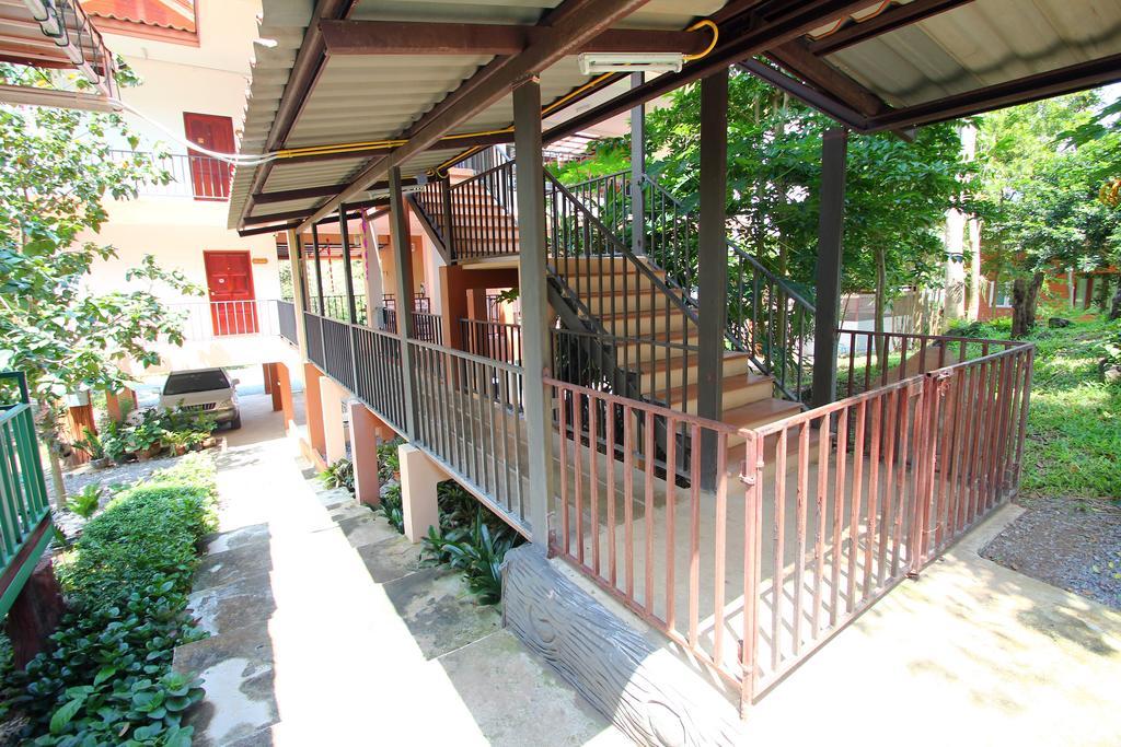 Baan Pordee Homestay Phayayen エクステリア 写真
